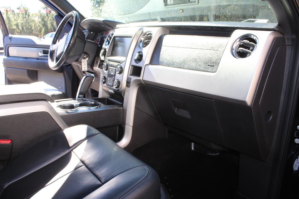 Ford F-150 4WD SuperCrew 145" King Ranch 2014