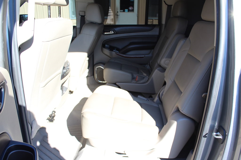 Chevrolet Suburban 2WD 4dr 1500 Premier 2018