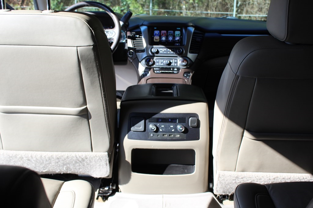 Chevrolet Suburban 2WD 4dr 1500 Premier 2018