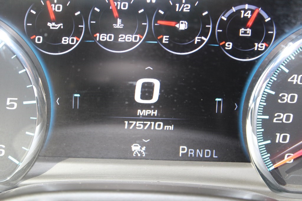 Chevrolet Suburban 2WD 4dr 1500 Premier 2018