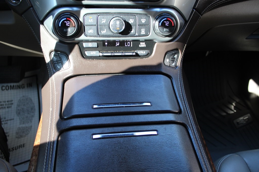 Chevrolet Suburban 2WD 4dr 1500 Premier 2018