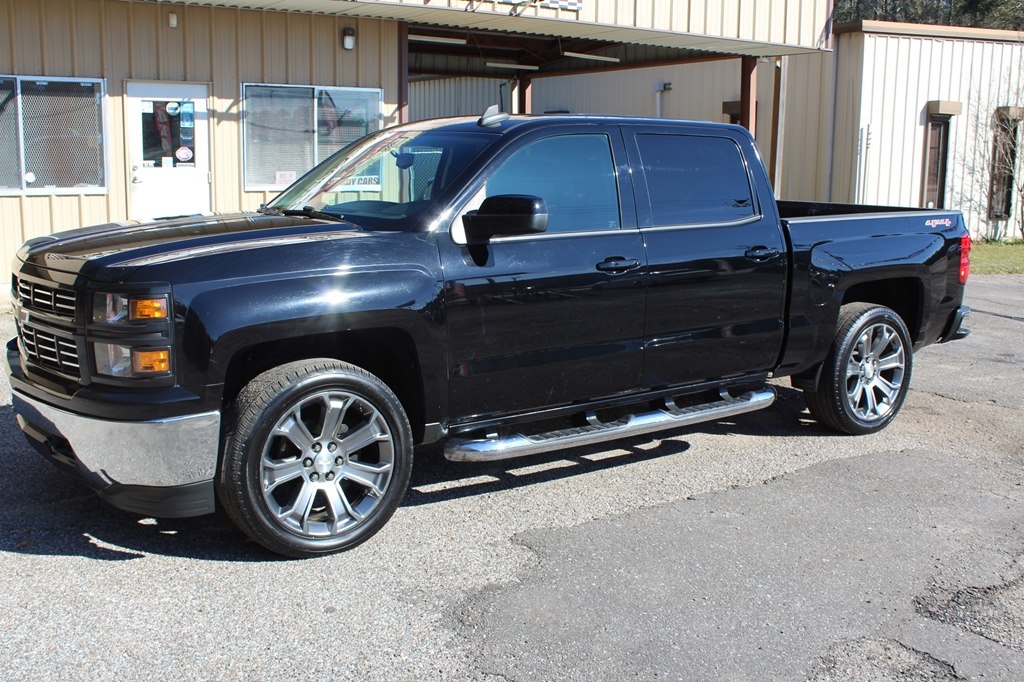 Chevrolet Silverado 1500 4WD Crew Cab 143.5" LT w/1LT 2015