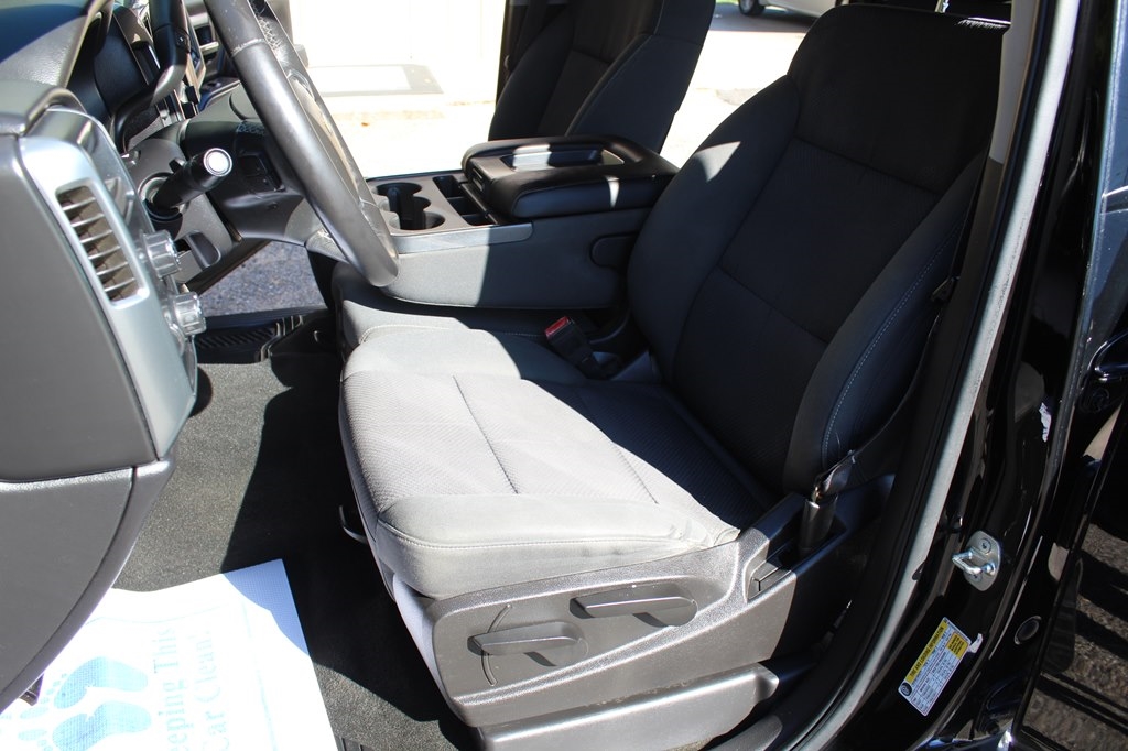 Chevrolet Silverado 1500 4WD Crew Cab 143.5" LT w/1LT 2015