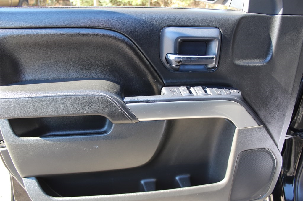 Chevrolet Silverado 1500 4WD Crew Cab 143.5" LT w/1LT 2015