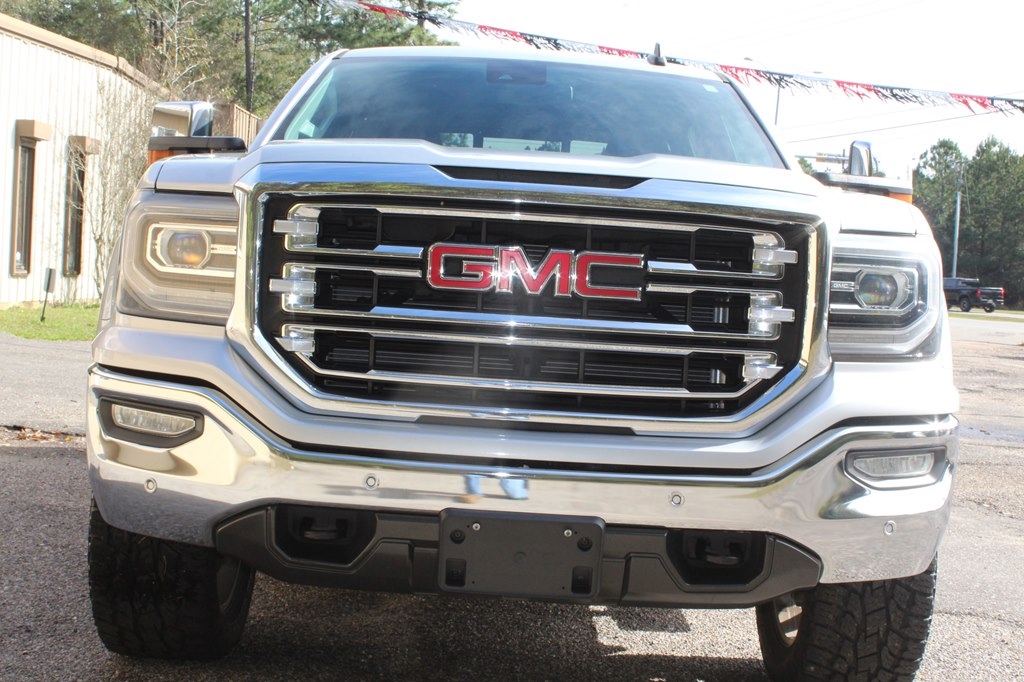 GMC Sierra 1500 4WD Crew Cab 143.5" SLT 2017