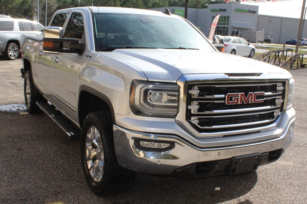 GMC Sierra 1500 4WD Crew Cab 143.5" SLT 2017