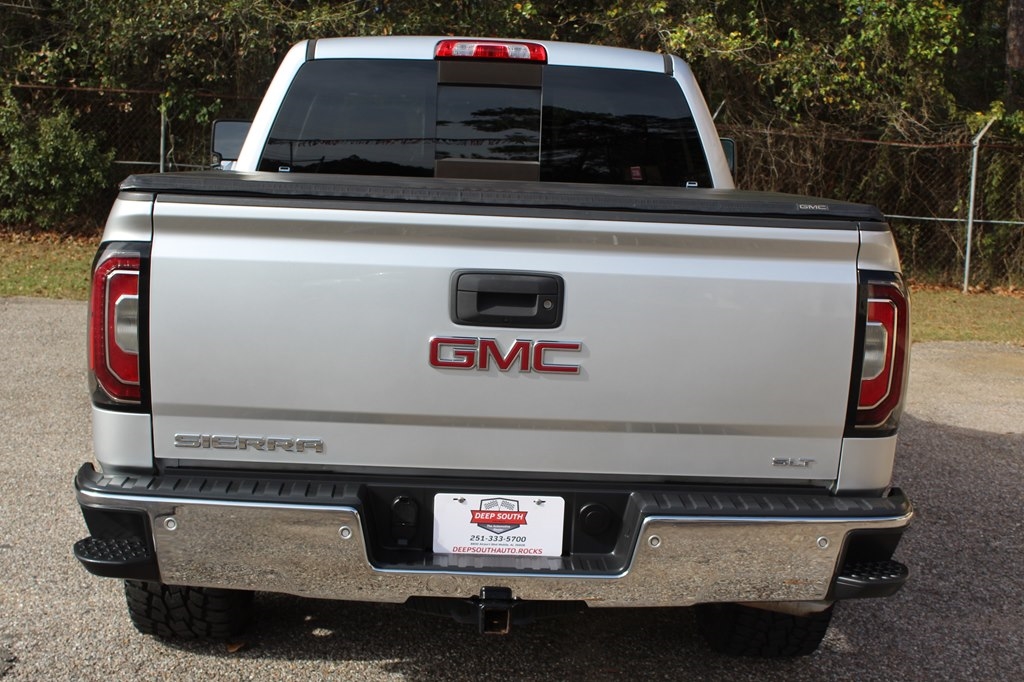 GMC Sierra 1500 4WD Crew Cab 143.5" SLT 2017