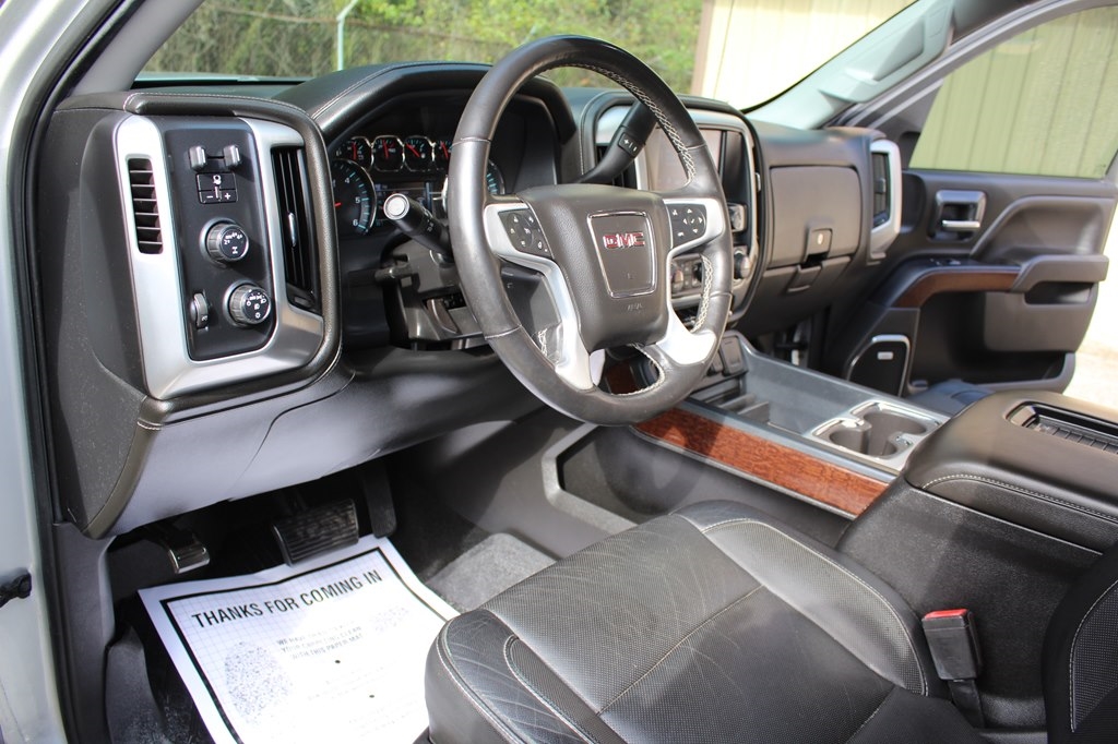 GMC Sierra 1500 4WD Crew Cab 143.5" SLT 2017