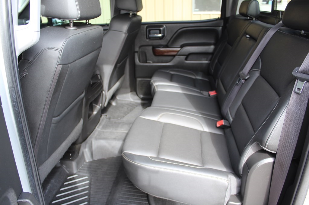 GMC Sierra 1500 4WD Crew Cab 143.5" SLT 2017