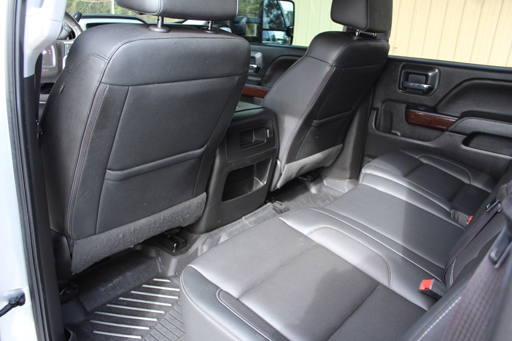 GMC Sierra 1500 4WD Crew Cab 143.5" SLT 2017