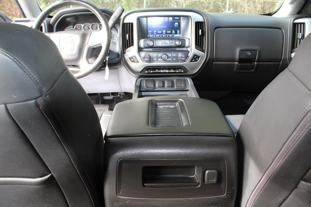 GMC Sierra 1500 4WD Crew Cab 143.5" SLT 2017