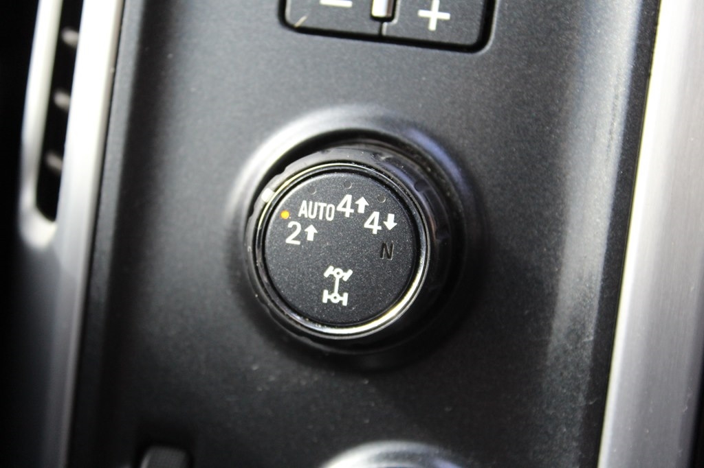 GMC Sierra 1500 4WD Crew Cab 143.5" SLT 2017