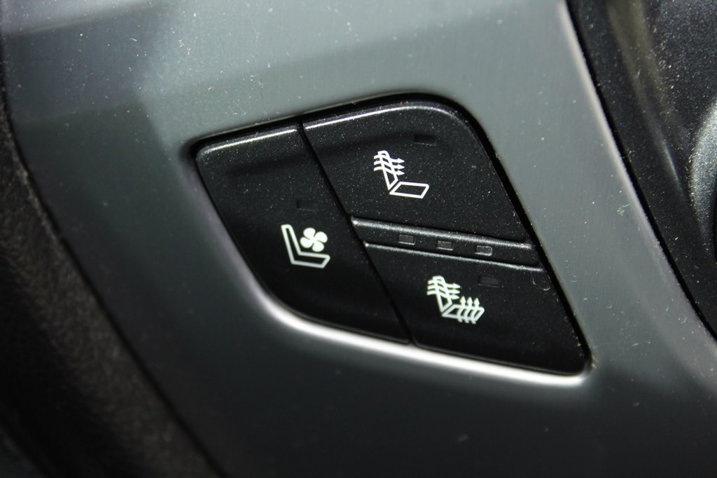 GMC Sierra 1500 4WD Crew Cab 143.5" SLT 2017