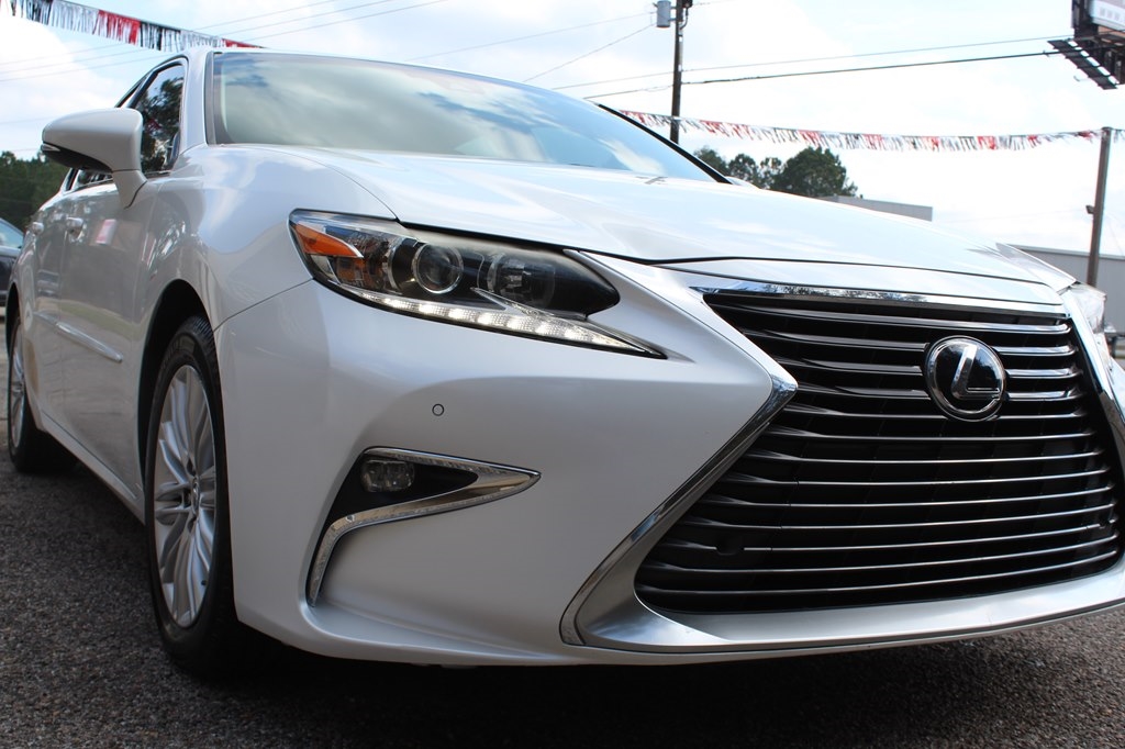 Lexus ES ES 350 FWD 2017
