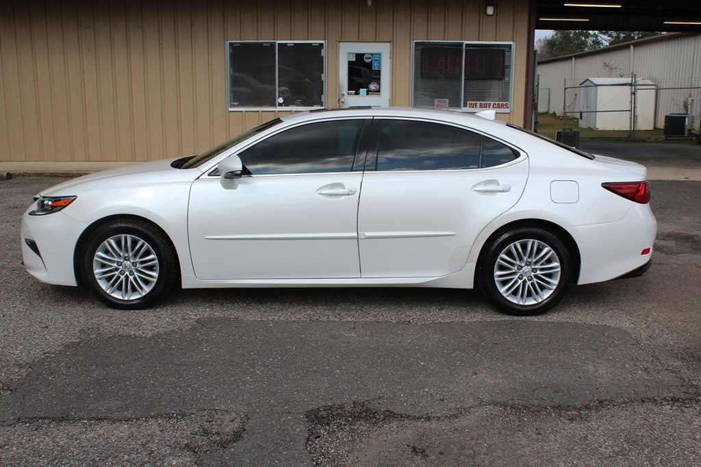 Lexus ES ES 350 FWD 2017