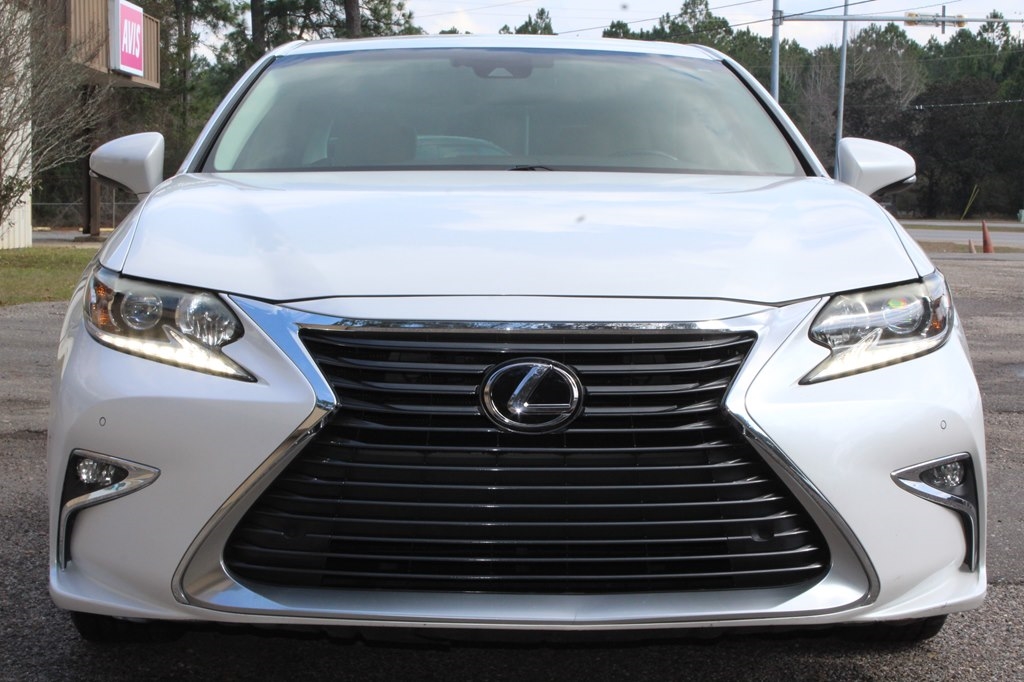 Lexus ES ES 350 FWD 2017