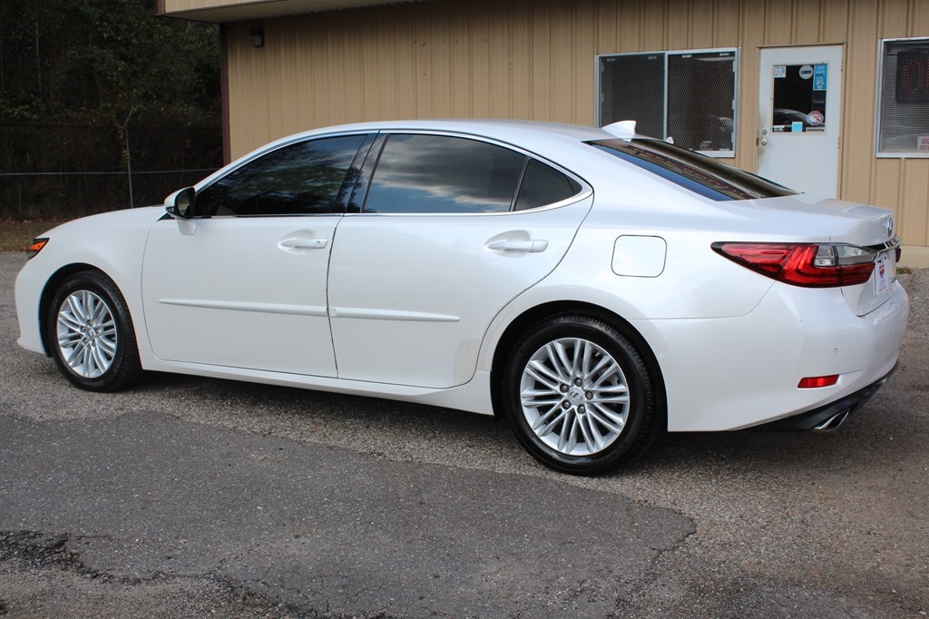 Lexus ES ES 350 FWD 2017