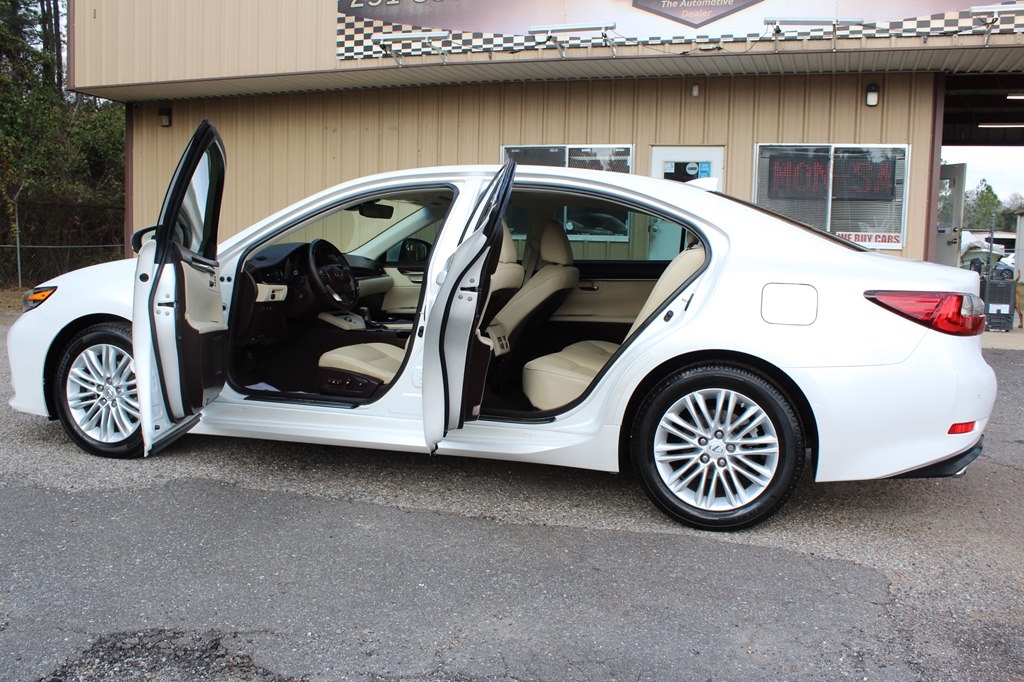 Lexus ES ES 350 FWD 2017