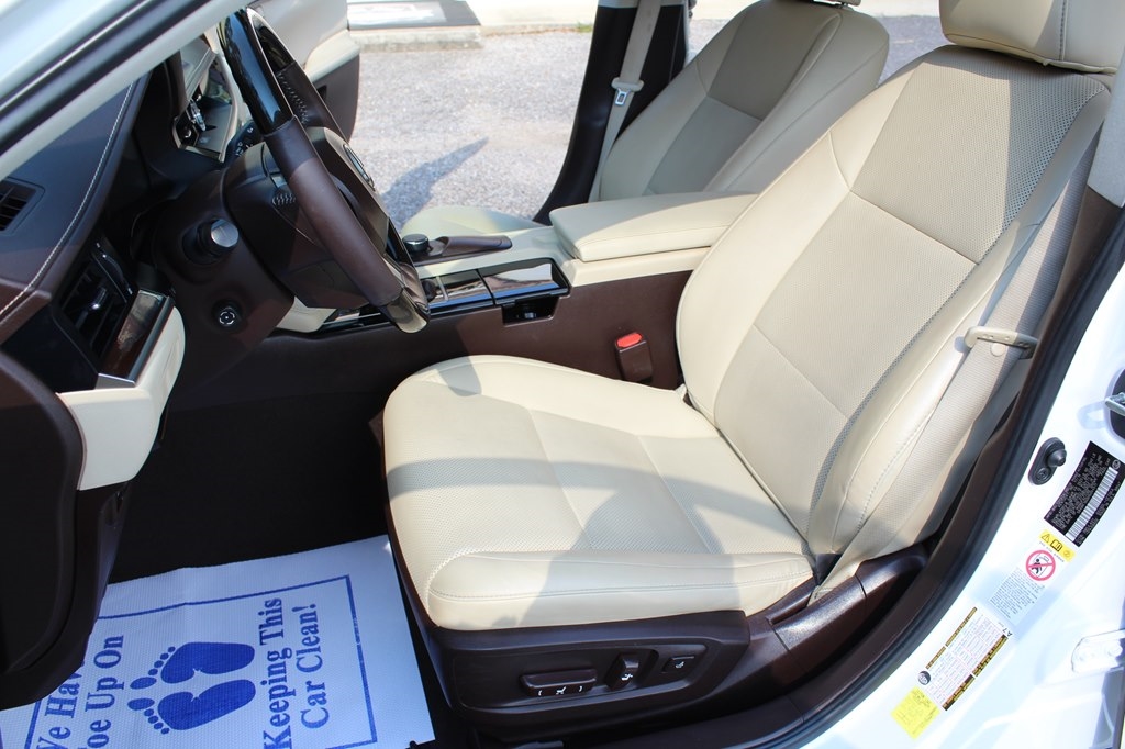 Lexus ES ES 350 FWD 2017