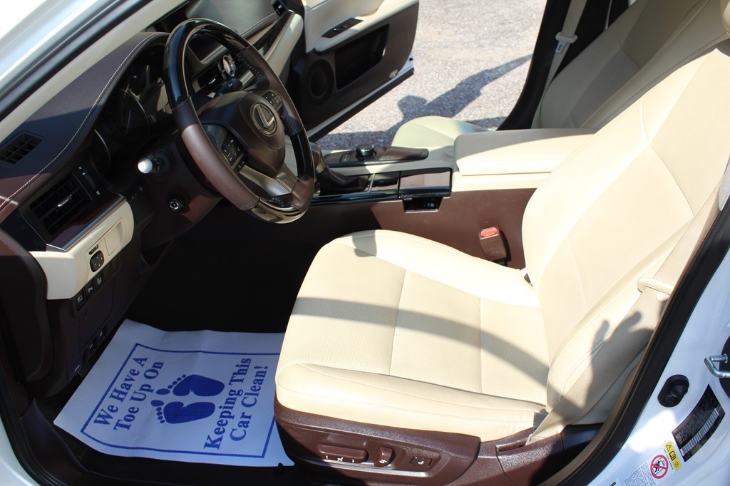 Lexus ES ES 350 FWD 2017