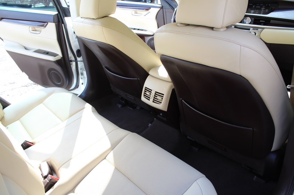 Lexus ES ES 350 FWD 2017