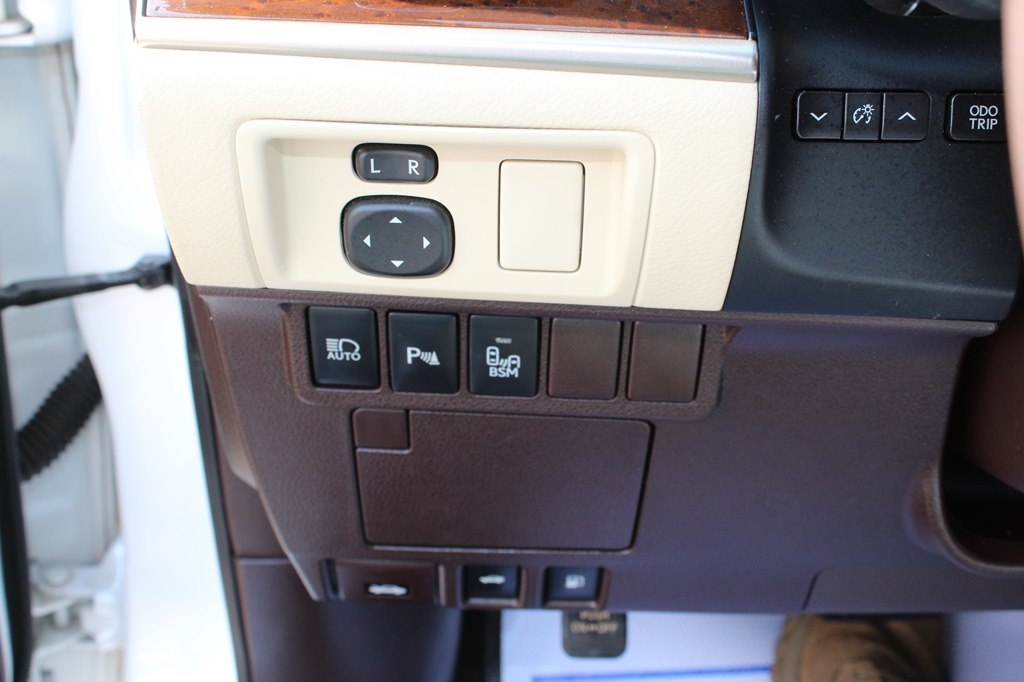 Lexus ES ES 350 FWD 2017