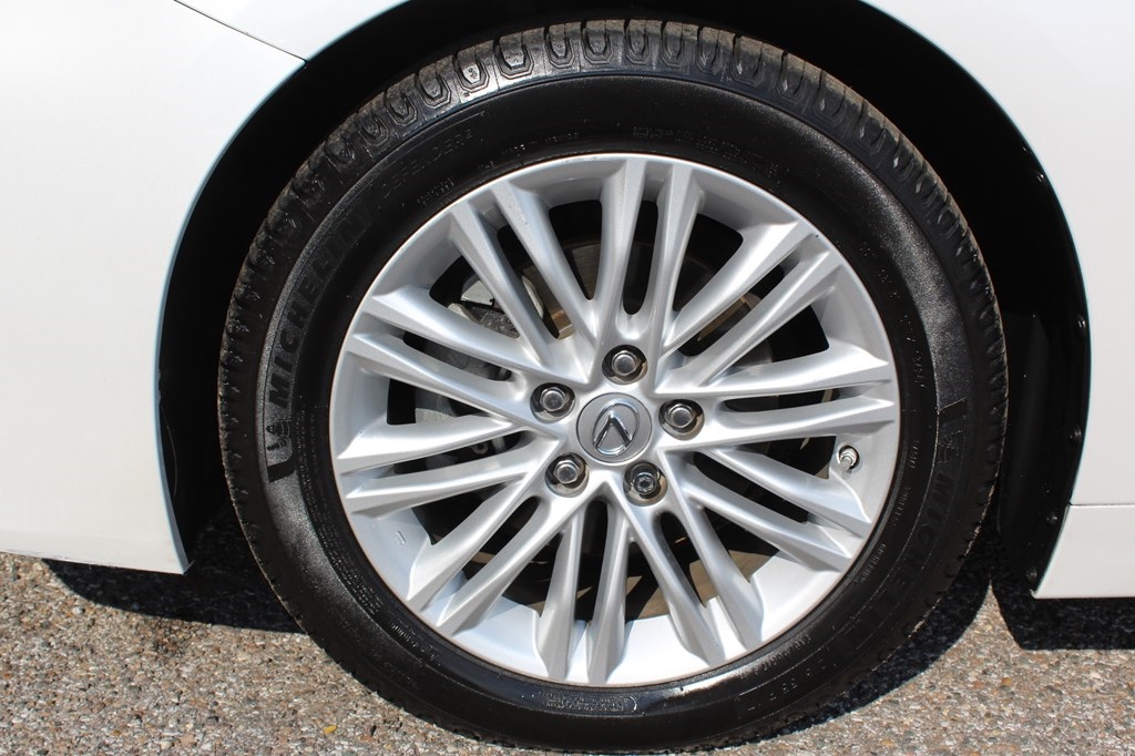 Lexus ES ES 350 FWD 2017