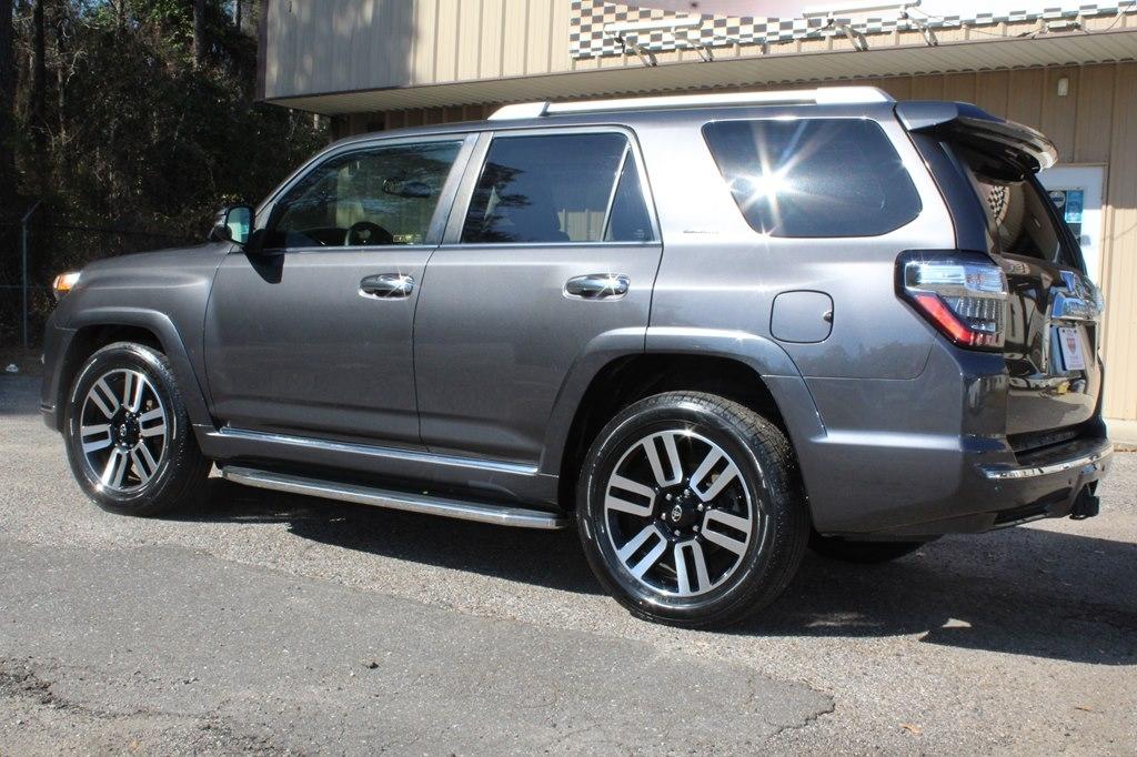 Toyota 4Runner RWD 4dr V6 SR5 Premium (Natl) 2016