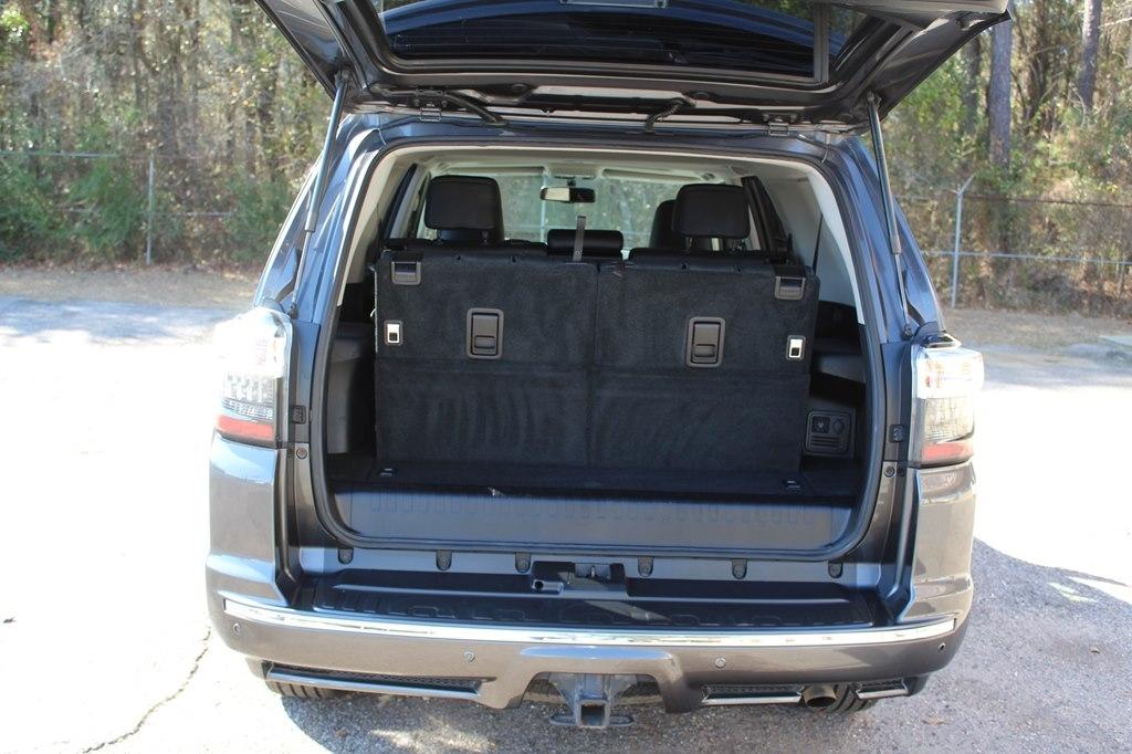 Toyota 4Runner RWD 4dr V6 SR5 Premium (Natl) 2016