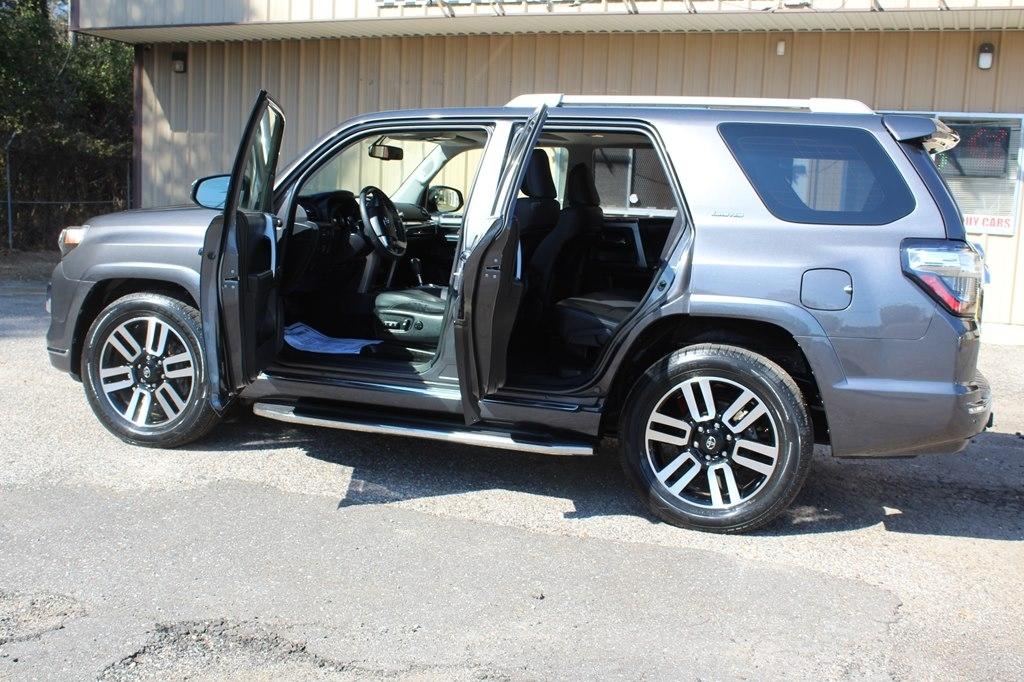 Toyota 4Runner RWD 4dr V6 SR5 Premium (Natl) 2016