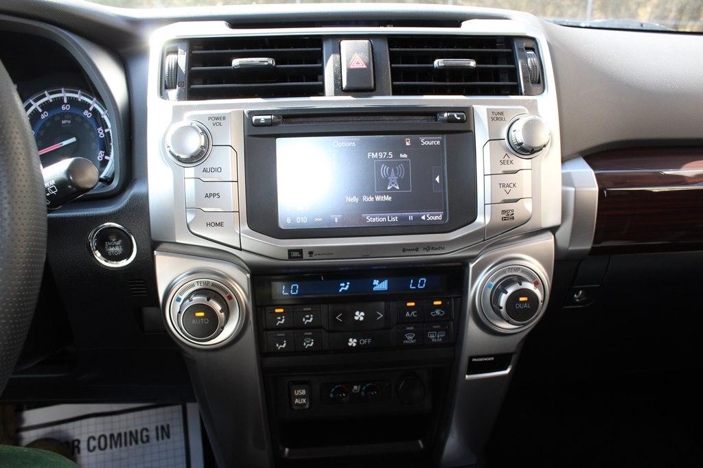 Toyota 4Runner RWD 4dr V6 SR5 Premium (Natl) 2016