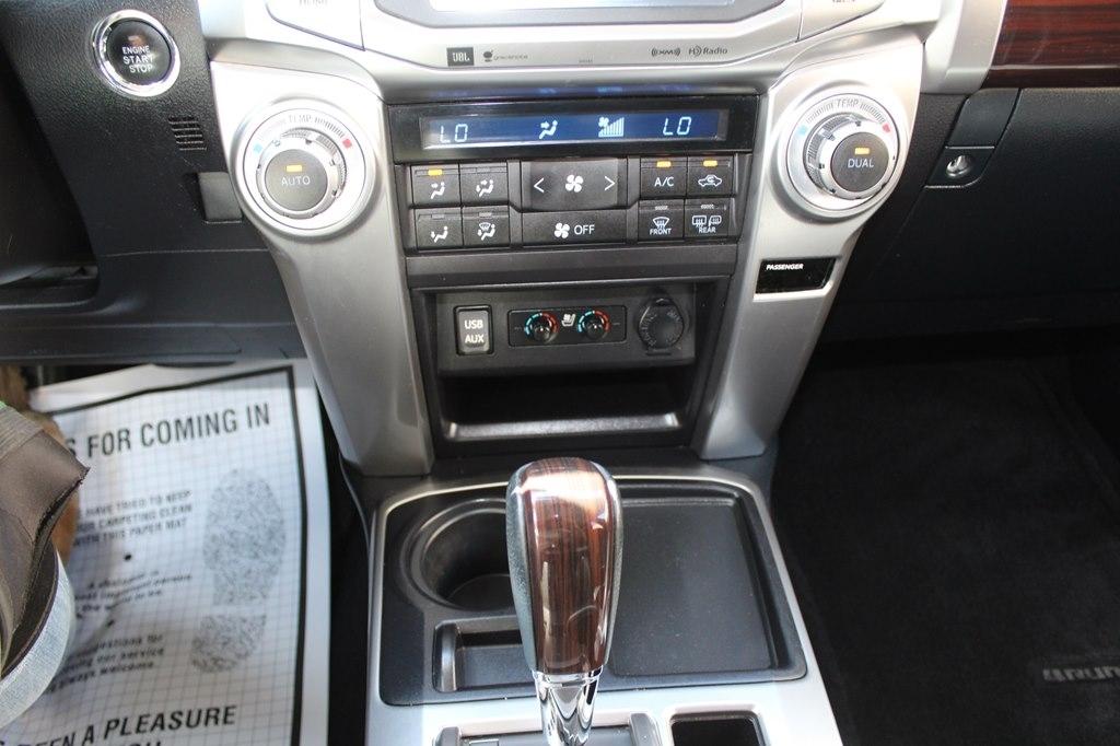 Toyota 4Runner RWD 4dr V6 SR5 Premium (Natl) 2016