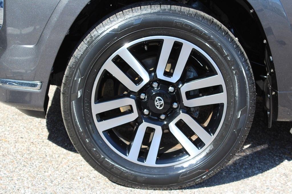 Toyota 4Runner RWD 4dr V6 SR5 Premium (Natl) 2016