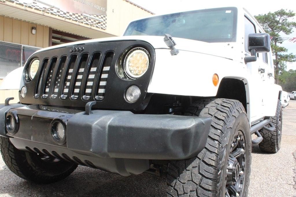 Jeep Wrangler Unlimited 4WD 4dr Altitude 2014