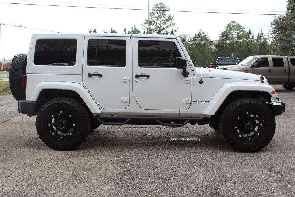Jeep Wrangler Unlimited 4WD 4dr Altitude 2014