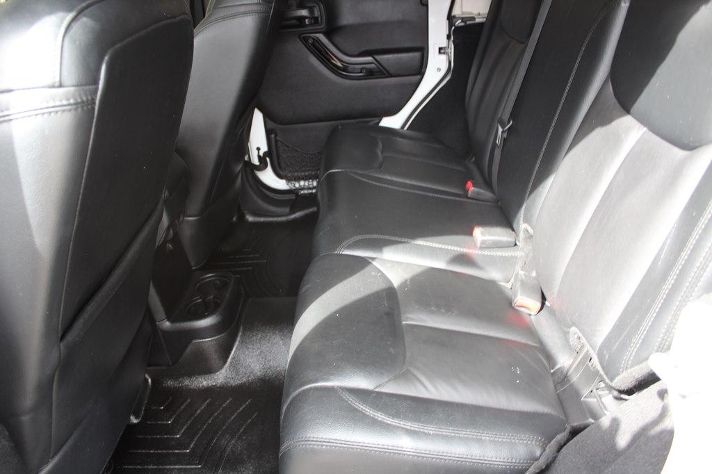 Jeep Wrangler Unlimited 4WD 4dr Altitude 2014