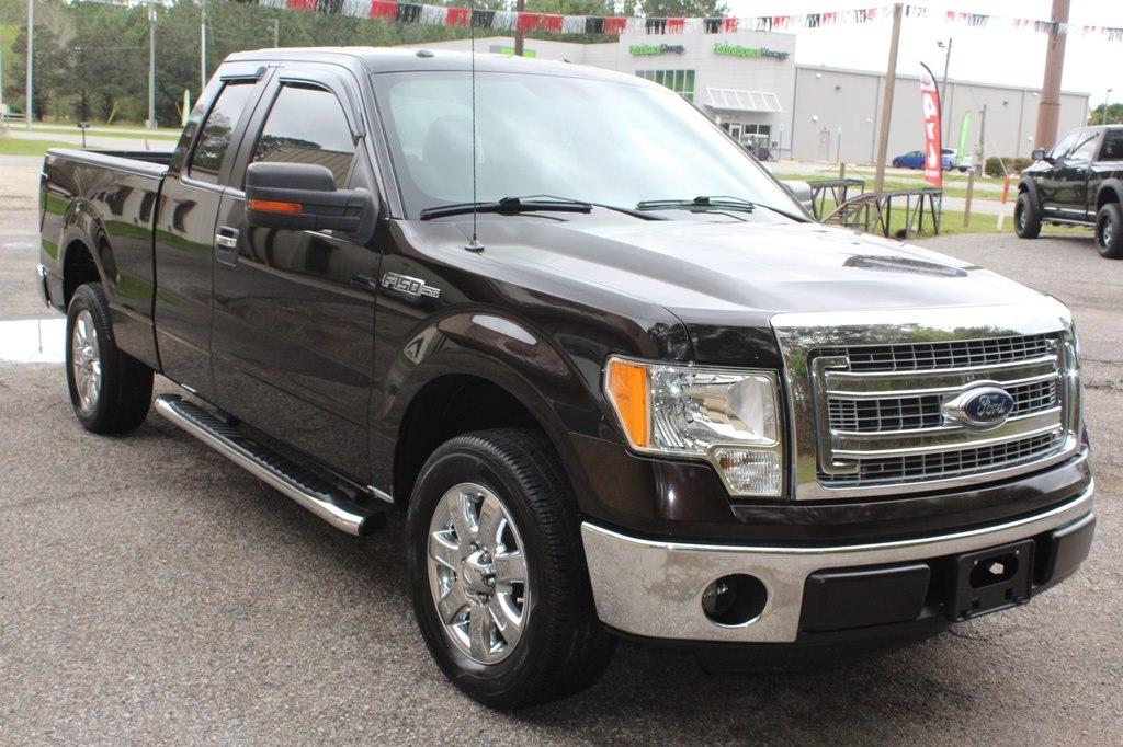 Ford F-150 2WD SuperCab 145" Lariat 2013