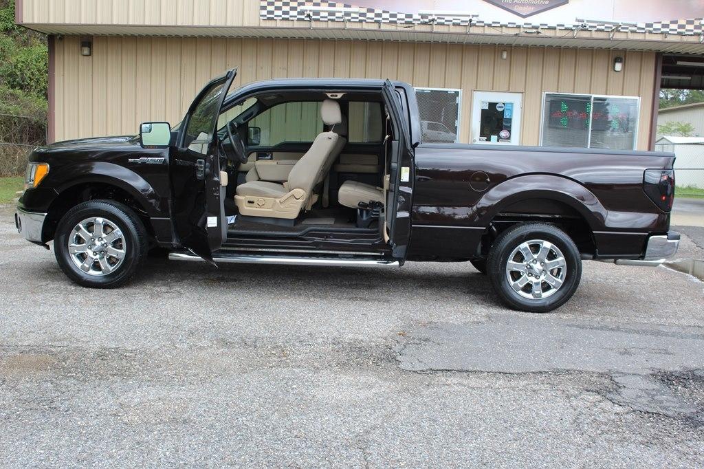 Ford F-150 2WD SuperCab 145" Lariat 2013