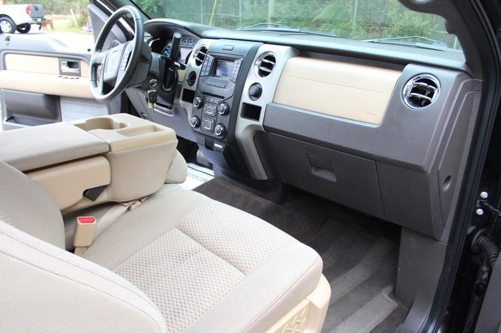 Ford F-150 2WD SuperCab 145" Lariat 2013