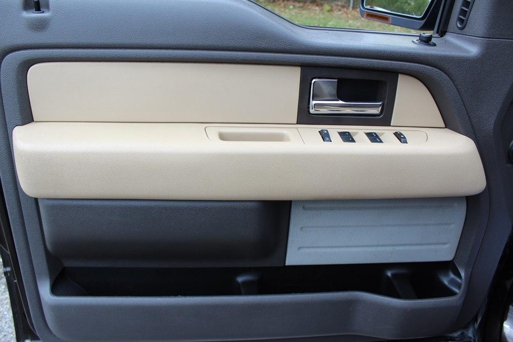 Ford F-150 2WD SuperCab 145" Lariat 2013