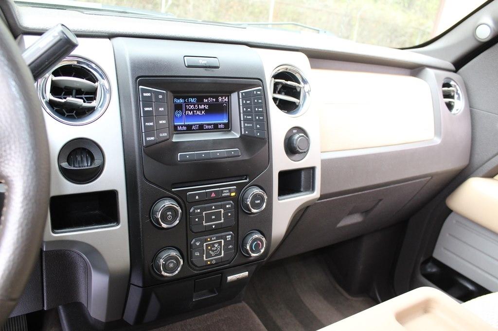 Ford F-150 2WD SuperCab 145" Lariat 2013