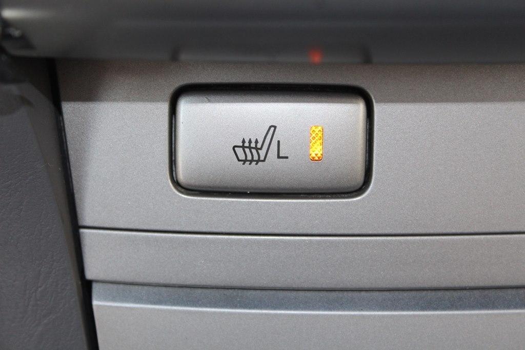 Toyota Camry Solara 2dr Conv V6 Auto Sport (Natl) 2008