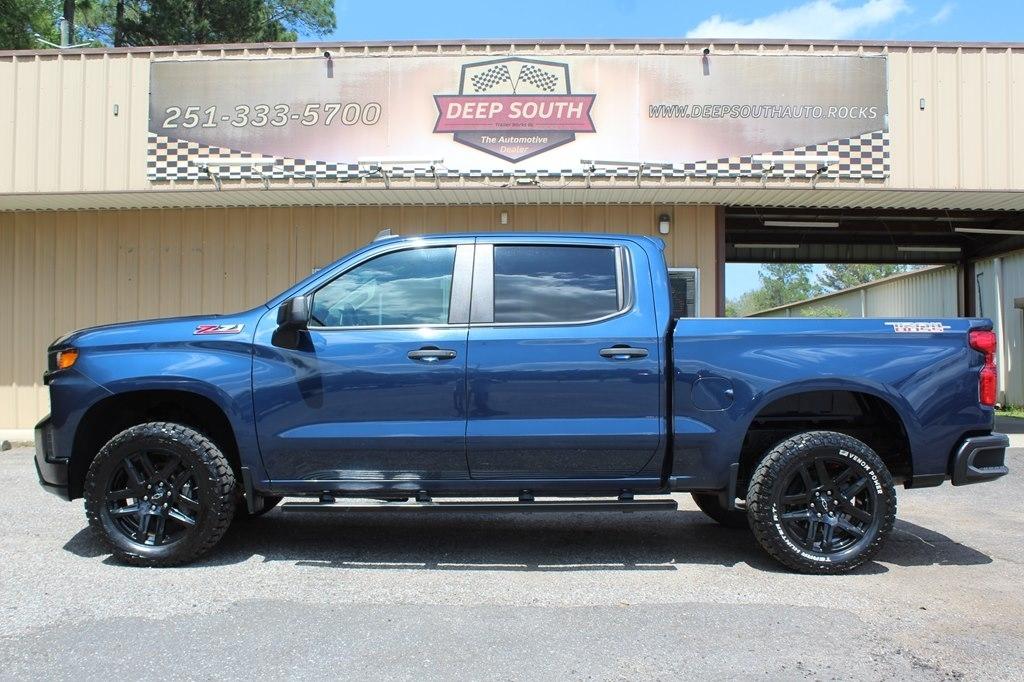 2021 Chevrolet Silverado 1500 4WD Crew Cab 147" Custom Trail Boss