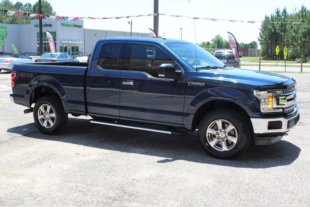 Ford F-150 Lariat 4WD SuperCab 8' Box 2018