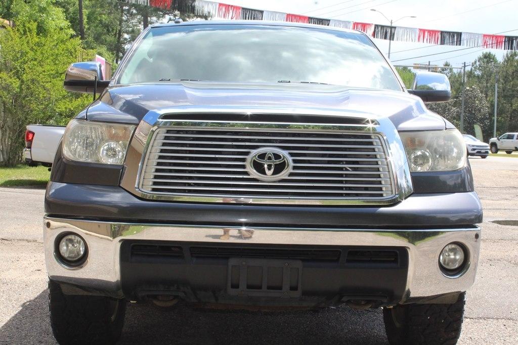 Toyota Tundra 4WD Truck CrewMax 5.7L FFV V8 6-Spd AT Platinum (Natl) 2013