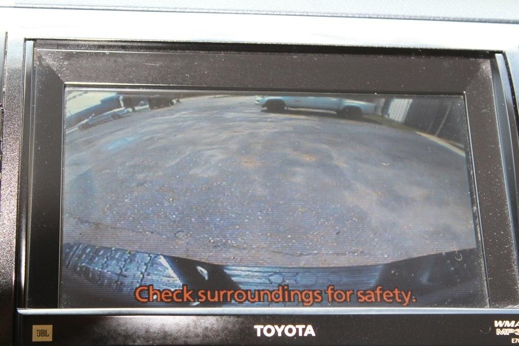 Toyota Tundra 4WD Truck CrewMax 5.7L FFV V8 6-Spd AT Platinum (Natl) 2013