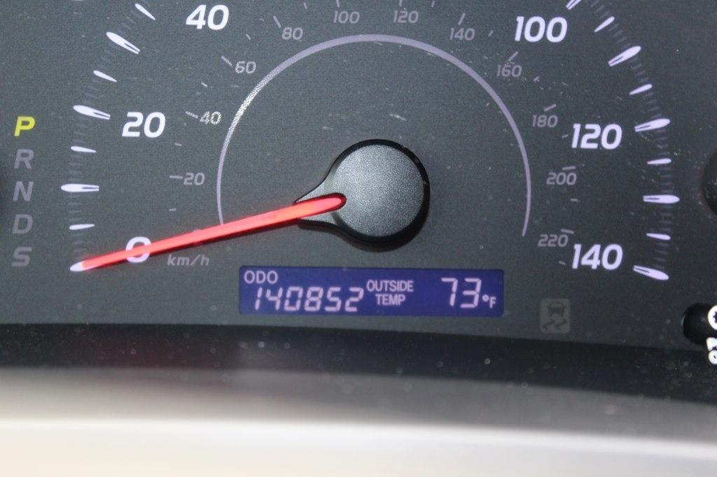 Toyota Camry 4dr Sdn I4 Man LE (Natl) 2011