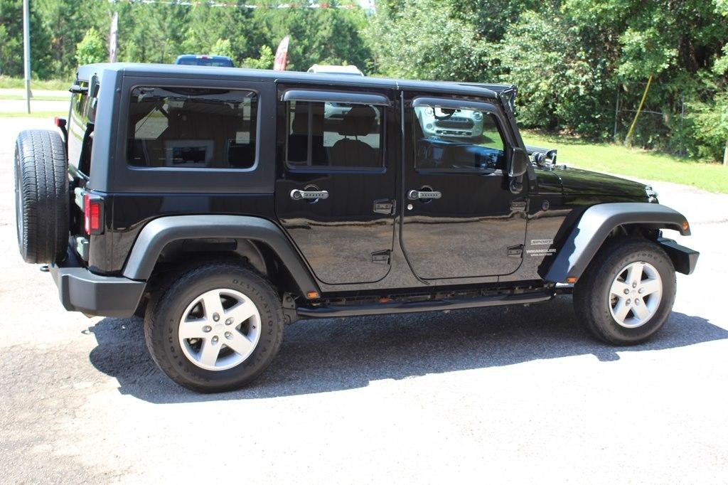 Jeep Wrangler Unlimited Sport 4x4 2017