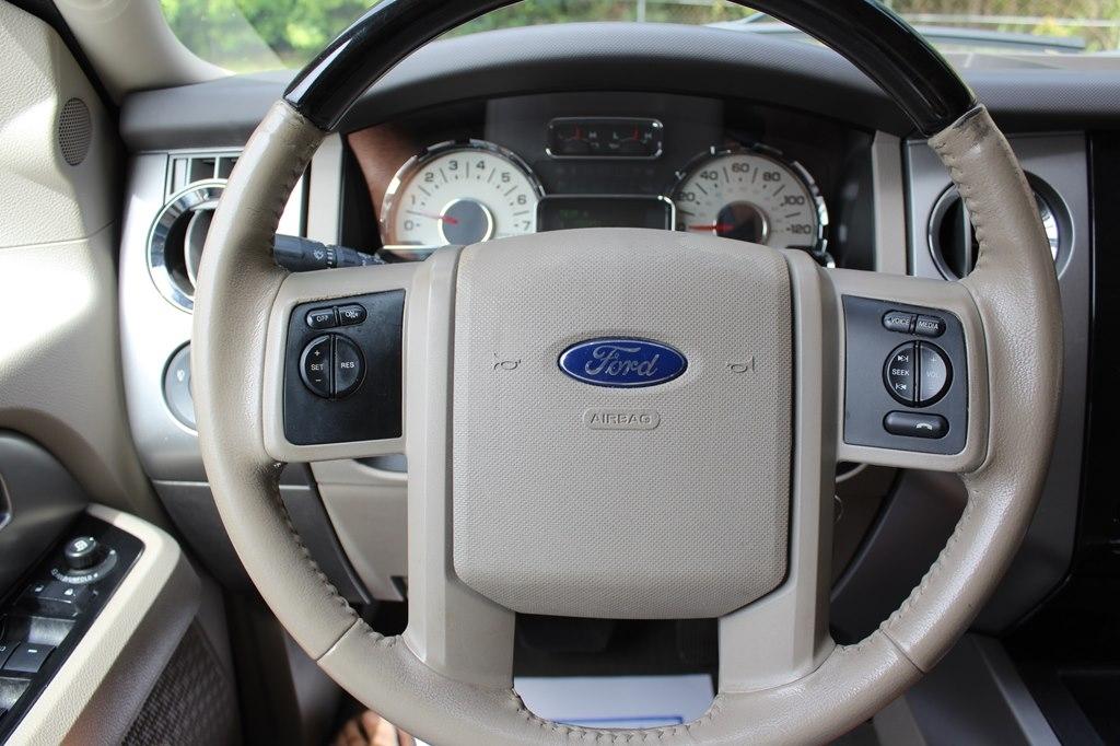 Ford Expedition 2WD 4dr Limited 2013