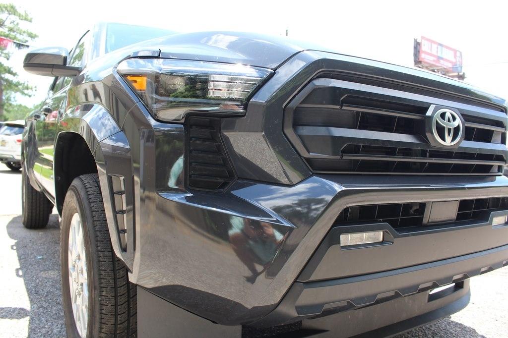 Toyota Tacoma 2WD TRD Sport Double Cab 5' Bed AT (Natl) 2024